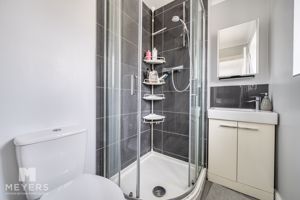 En Suite Shower Room - click for photo gallery